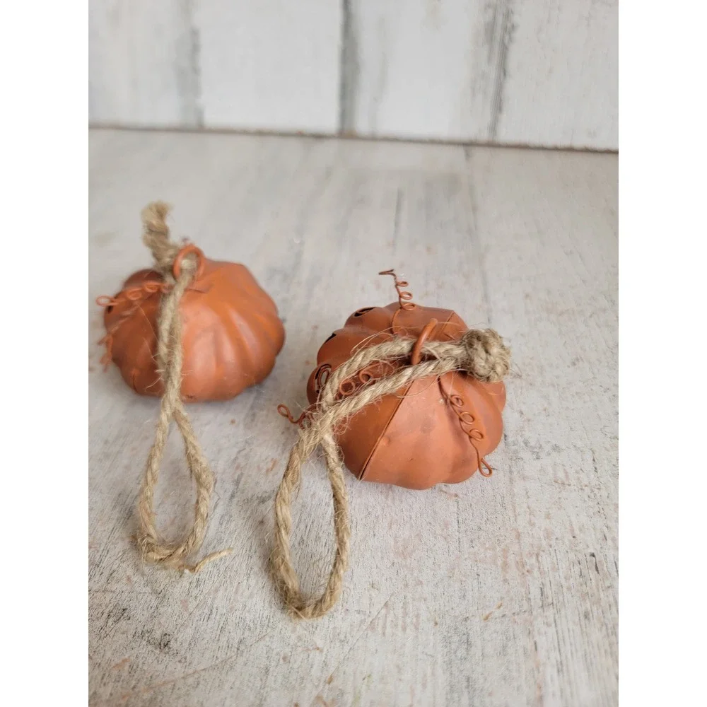 Vintage rustic pumpkin metal bell set Halloween jack O'Lantern home decor